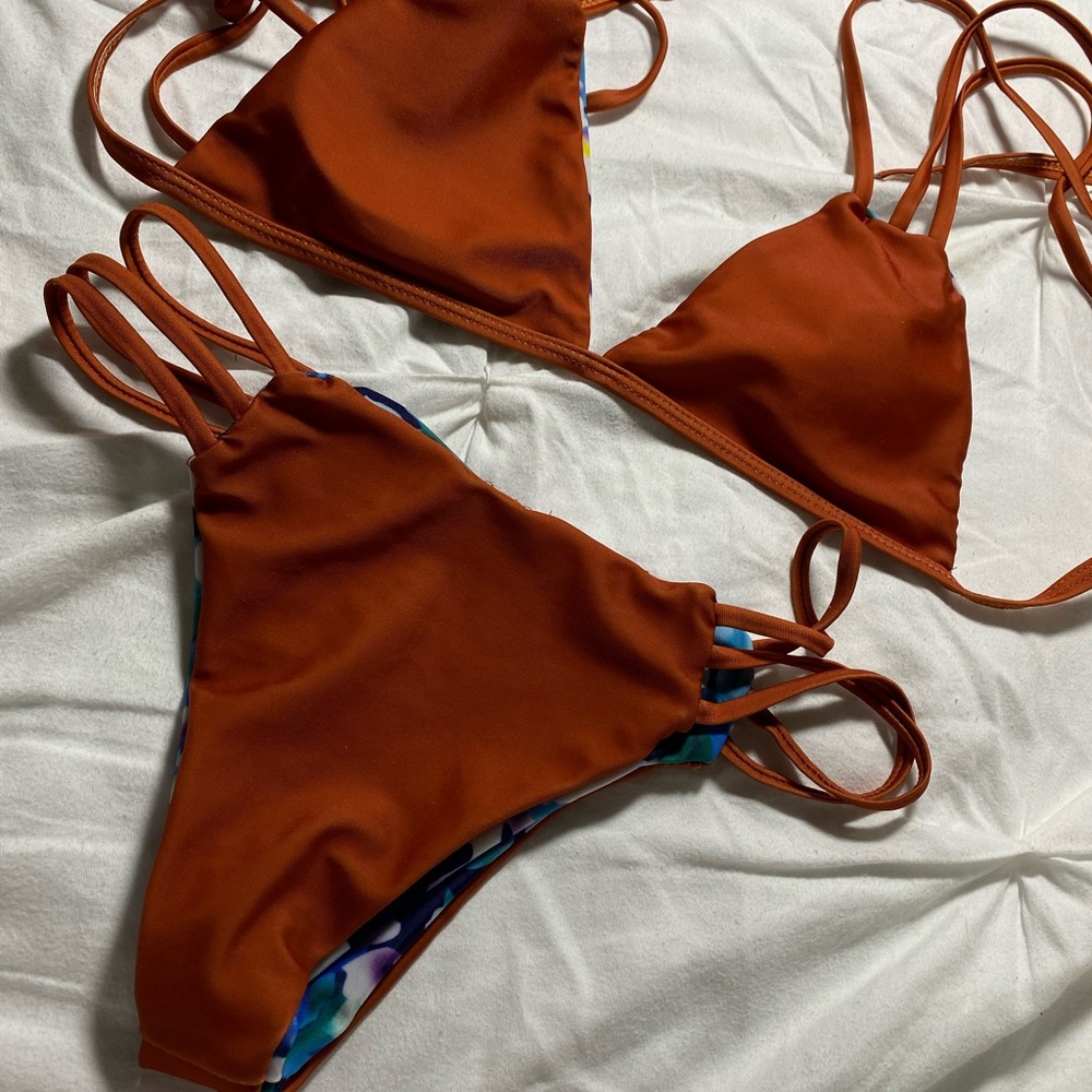 Two sided bikini set - Picture 3 of 3